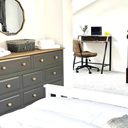 Cosy One Bedroom Apartment Trowbridge Exterior foto